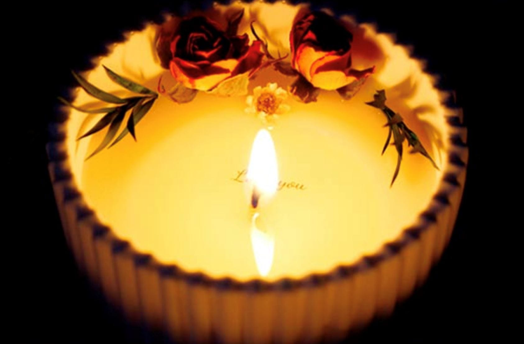 Greeting Message in Candle - Scent - Happy Wedding - Preserved Flowers & Fresh Flower Florist Gift Store