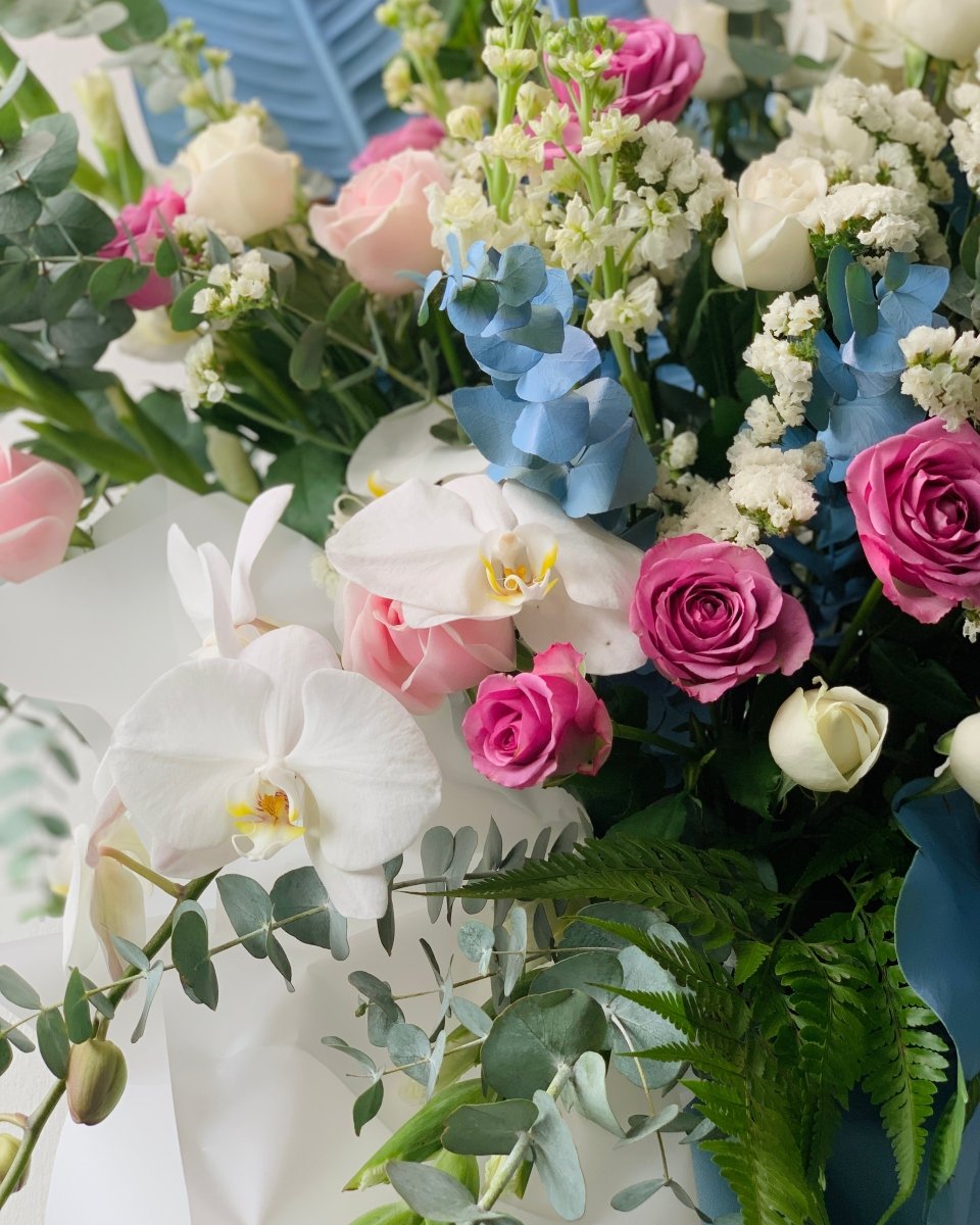 Blue Serenity Blooms Flower Stand - Flower - Grand - Preserved Flowers & Fresh Flower Florist Gift Store