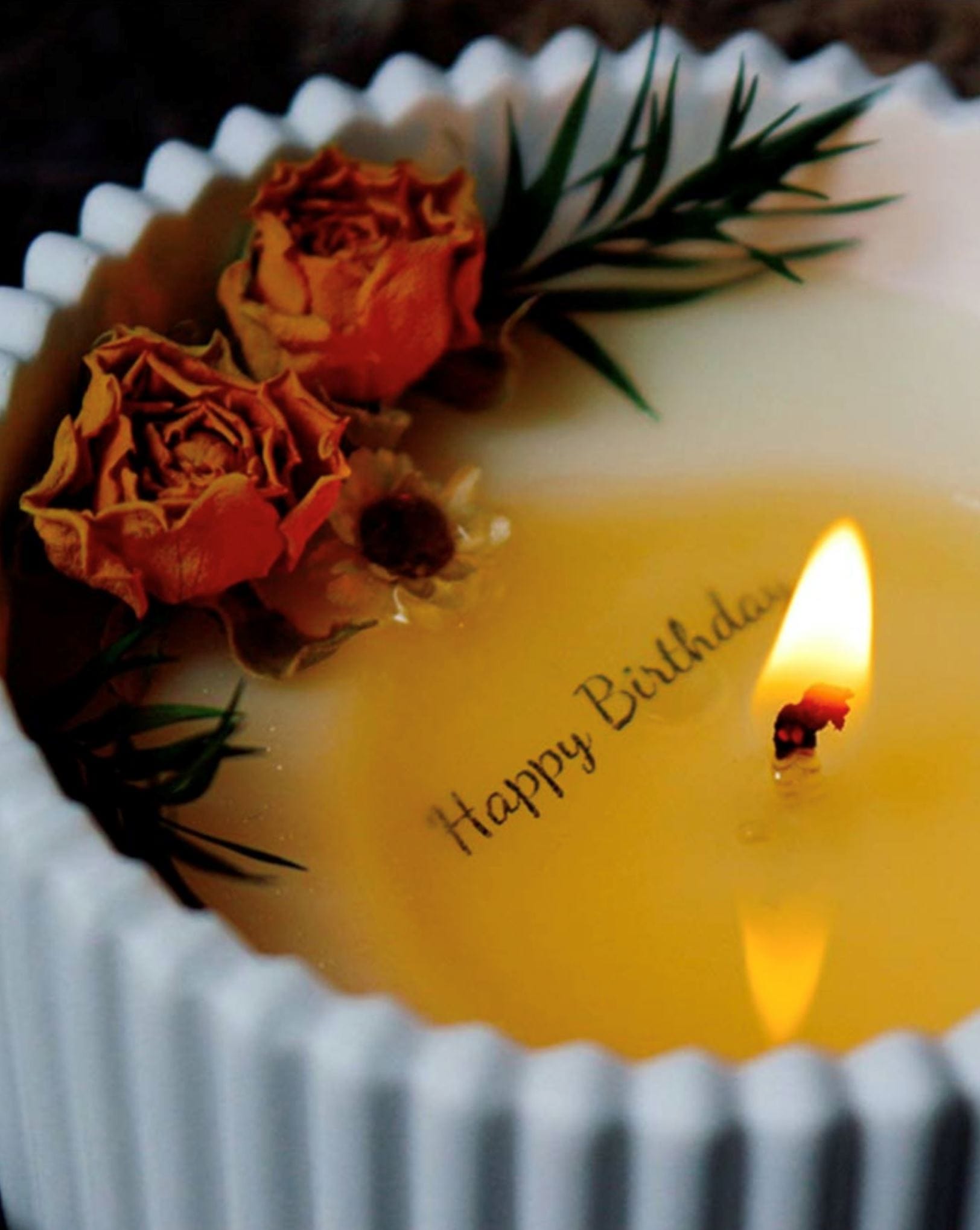Greeting Message in Candle - Scent - Happy Birthday - Preserved Flowers & Fresh Flower Florist Gift Store