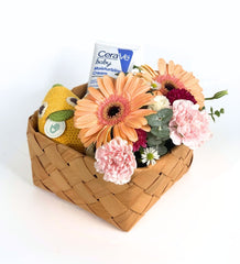 Akari - 明 - New Born Gift Hamper - Gift Set - Preserved Flowers & Fresh Flower Florist Gift Store