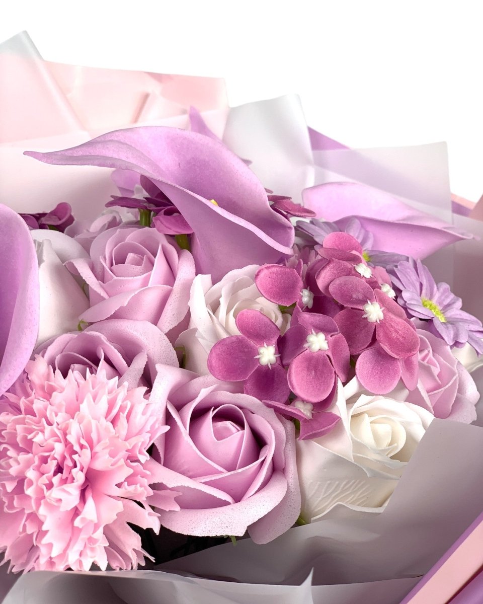 Hanabi Soap Flower Bouquet - Green - Preserved Flowers & Fresh Flower Florist Gift Store