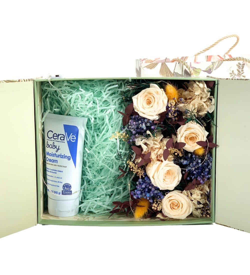 Haruto Newborn Gift Box - Green - Flower - Preserved Flowers & Fresh Flower Florist Gift Store