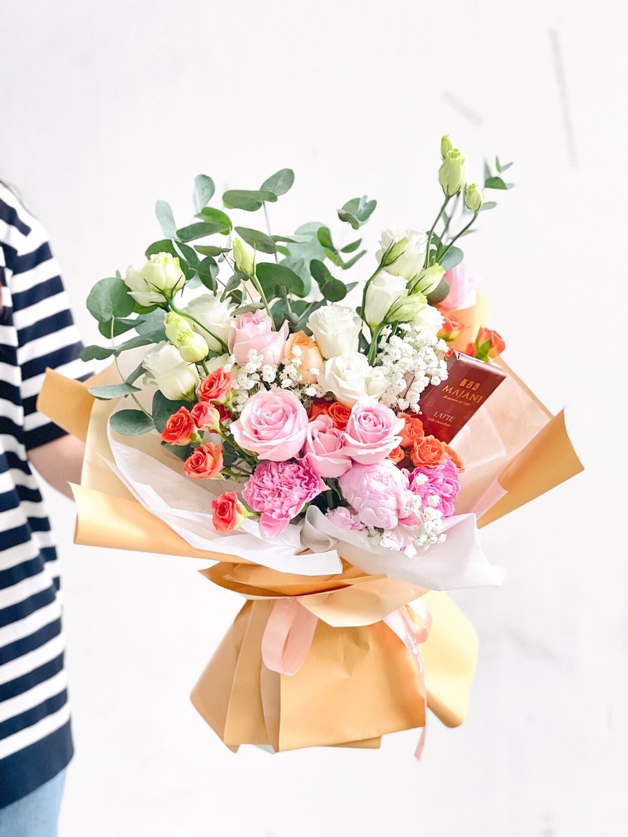 Omakase Rose - Surprise Bespoke Rose Bouquet Arrangement - Flower - Deluxe - Preserved Flowers & Fresh Flower Florist Gift Store