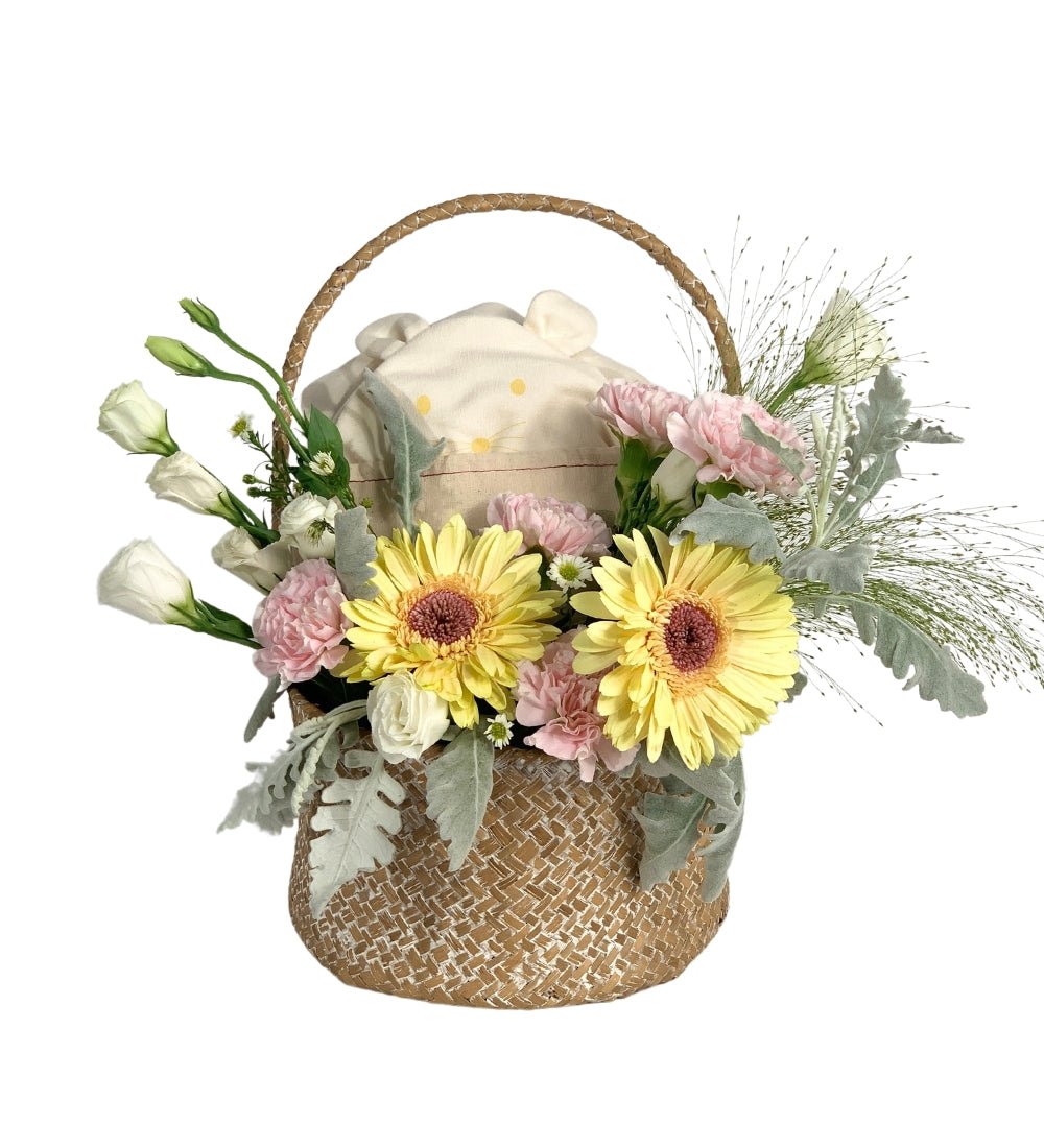 Ryo - りょう - New Born Gift Hamper - Gift Set - Preserved Flowers & Fresh Flower Florist Gift Store