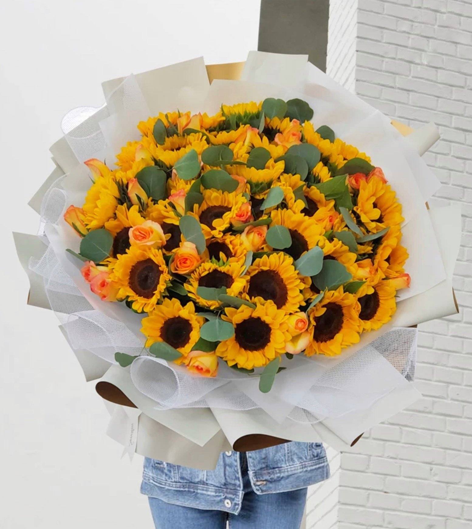 Sunny Giant - Flower - Preserved Flowers & Fresh Flower Florist Gift Store
